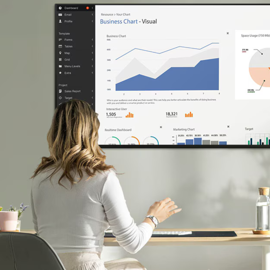 Smart Home Hub with SmartThings Samsung DU8100 interface displaying SmartThings integration with connected devices.