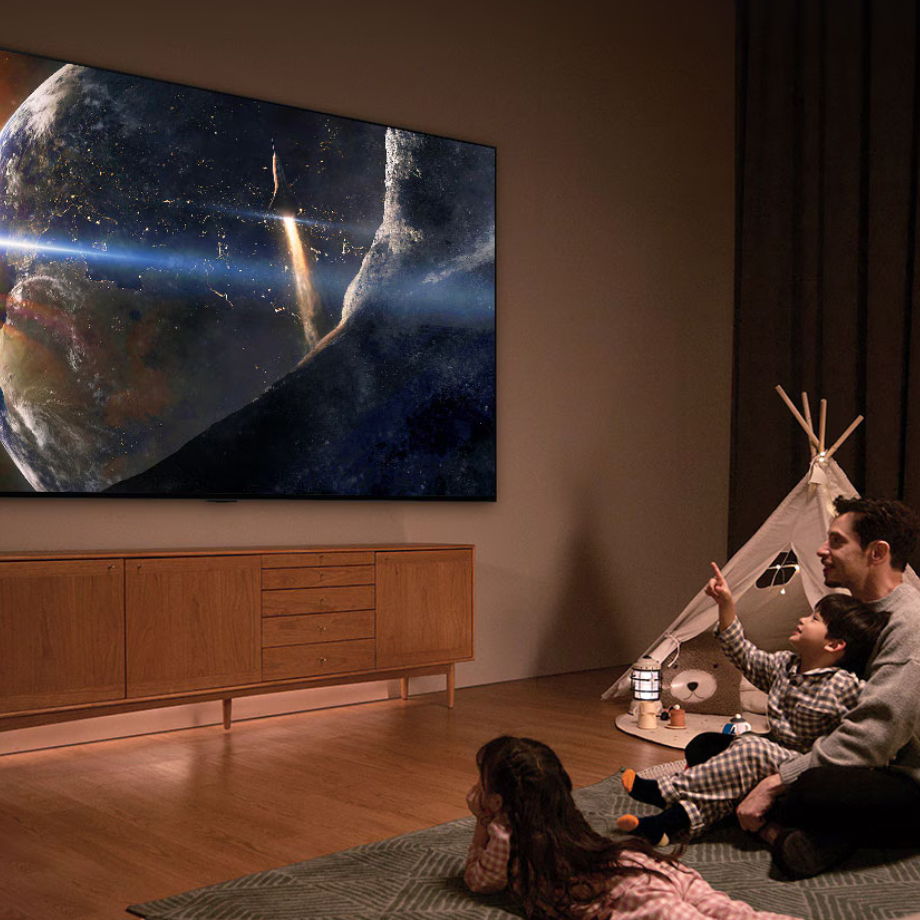 8 65 Inch LG UHD AI UT90 4K Smart TV 2024